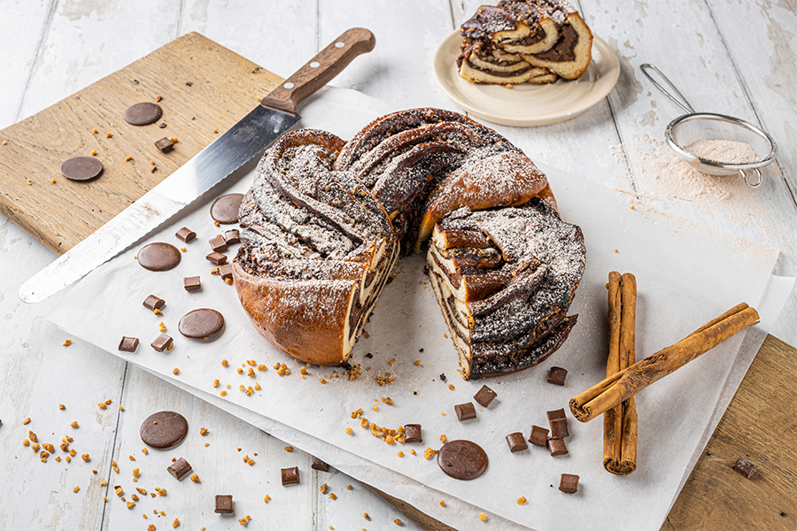 Chocolate and Cinnamon Swirl Ring